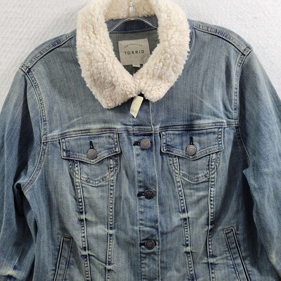 Torrid Jean Trucker Crop Jacket With Sherpa Collar Size 1(1X) NWT 52024-0794 - Picture 3 of 8